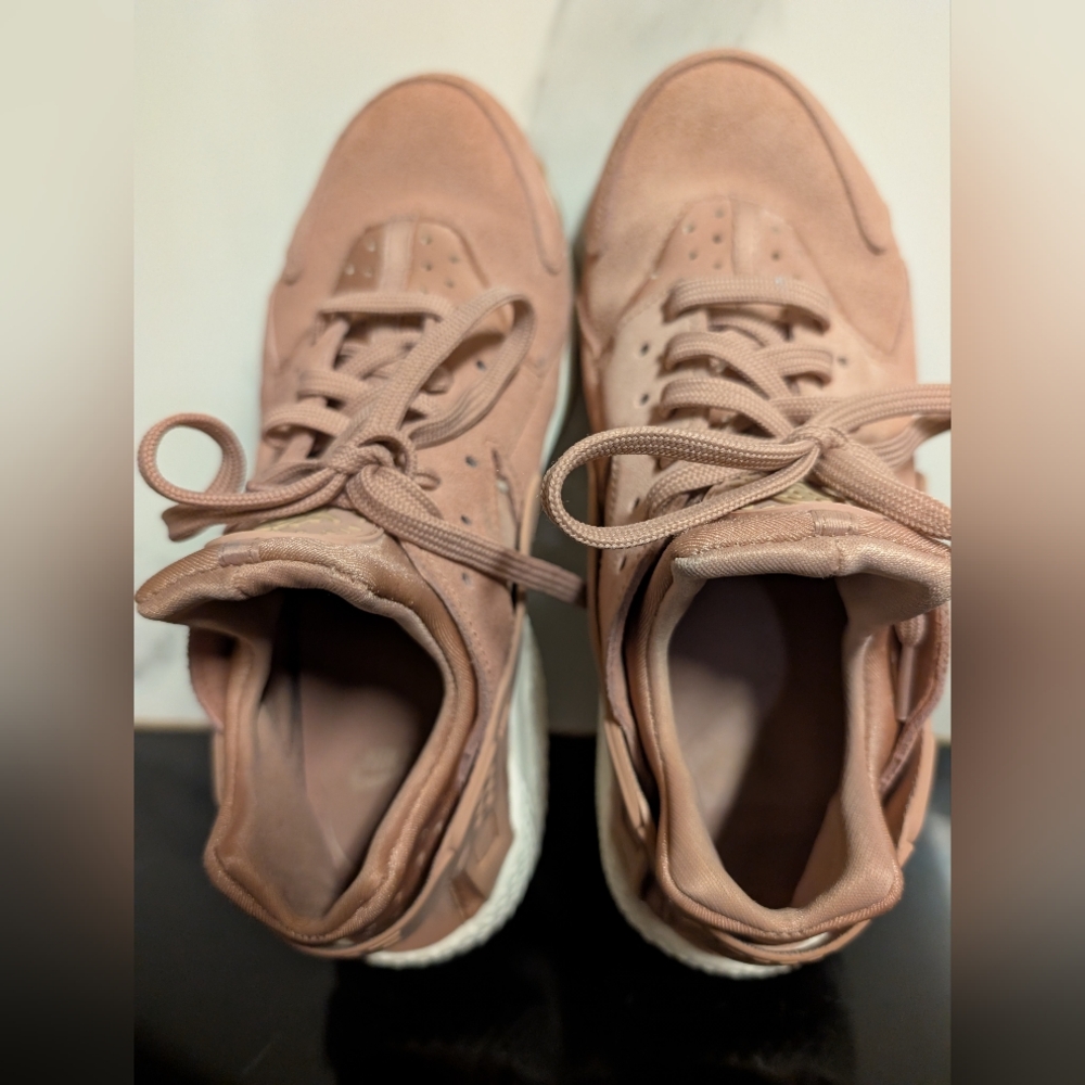 Nike Wmns Air Huarache Run SD 'Particle Pink' Sneakers Size 9.5 MSRP $135 - Picture 9 of 12
